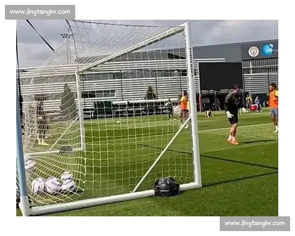 进球即倒下！德布劳内旧伤复发，三度战国米折戟